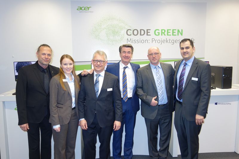 Das ACER Projektgeschäft Team (v. l.) Marcus Weida, Anja Mayer, Martin Sasse, Klaus Lübbers, Roman Philipkowski und Michael Benesch. (Bild: IT-BUSINESS)
