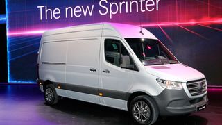 Der klassische Transporter ist der Kastenwagen – hier mit der mittelhohen Dachausführung. (Bild: Klasing)