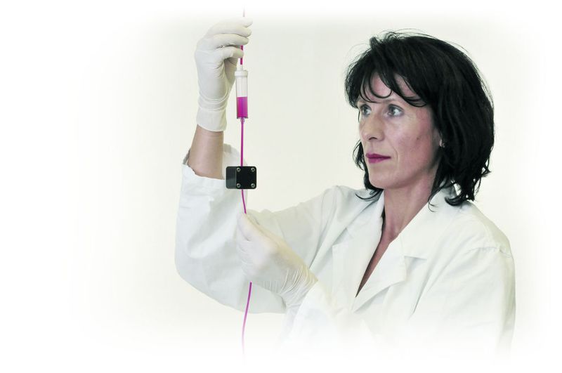 Zu den Anwendungen des Luftblasensensors in der Medizintechnik gehören Infusions-, Dialyse-, Transfusion-Systeme oder Herz-Lungen-Maschinen. Doch auch die Anwendungen in der Industrie sind vielfältig. (Archiv: Vogel Business Media)