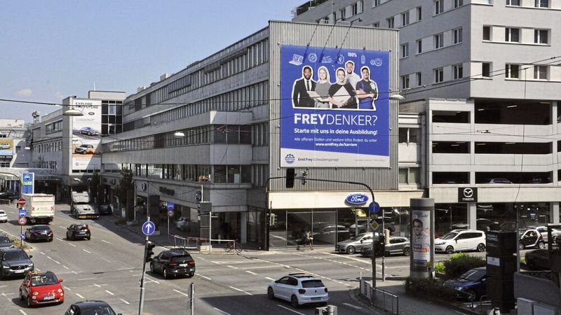 Blick auf die Stuttgarter Zentrale in der Canstatter Straße. (Bild: Simon/»kfz-betrieb«)