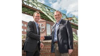Tectrion Geschäftsführer Hans Gennen (links) und Volker Klotzki, Leiter der Ingenieurtechnik im Pharma- und Chemiepark Wuppertal-Elberfeld, freuen sich auf die Zusammenarbeit. (Tectrion)