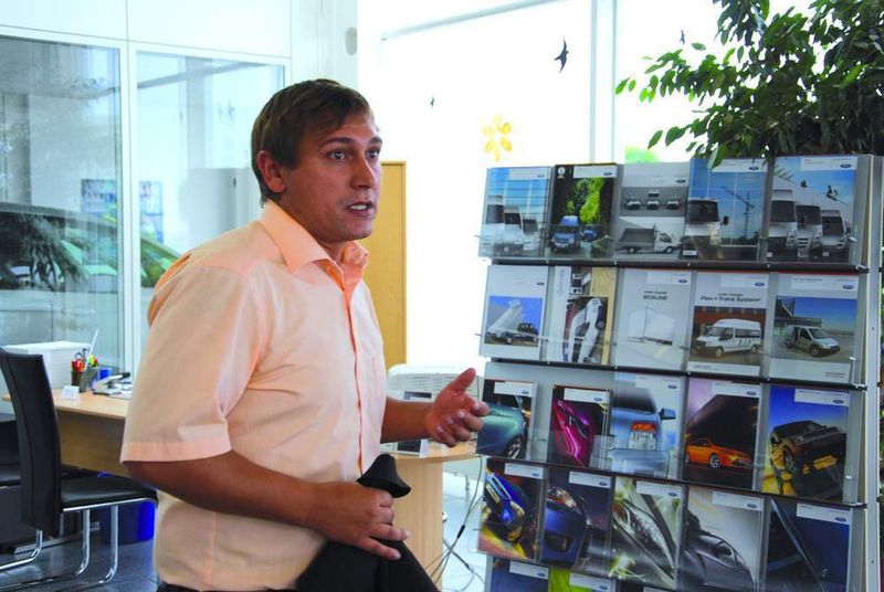 Der Geschäftsführer des Ford-Autohauses Tobias Huber legt im Netz viel Wert auf Qualität. (Archiv: Vogel Business Media)