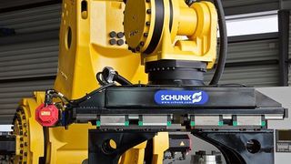 Für den Fanuc-Schwerlastroboter M-2000iA mit 1200 kg Traglast hat Schunk einen Sondergreifer entwickelt.  Bild: Fanuc Robotics (Archiv: Vogel Business Media)