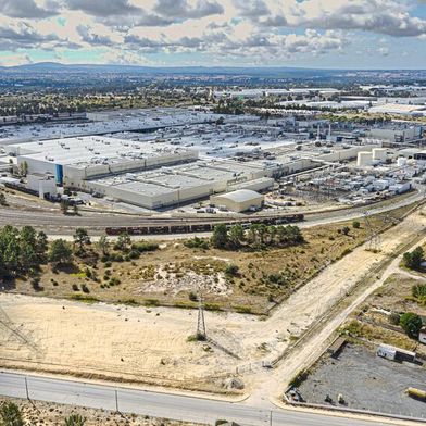 Der Grüngürtel von VW Palmela – unter anderem mit zwei Geothermie-Feldern und neuer Lackiererei.  (Bild: VW Group)