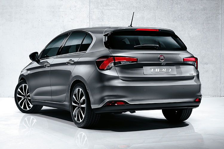 Mit dem 70 kW/95 PS starken Benziner ist der Tipo ab 14.990 Euro zu haben. (FCA)