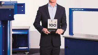 Wieder dabei! Die Mosca GmbH aus Waldbrunn (hier vertreten durch Johannes van der Beek, Group Director R&D, Design and Engineering) wird für ihr Engagement zum zweiten Mal als „Top 100 Innovator“ ausgezeichnet. Lesen Sie hier, warum das wieder geklappt hat ... (Bild: Mosca)