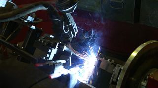 1 CMT-Schweißen: Selbst schwierigste Schweißaufgaben sind mit dem CMT-Schweißverfahren möglich. Bilder: Fronius (Archiv: Vogel Business Media)