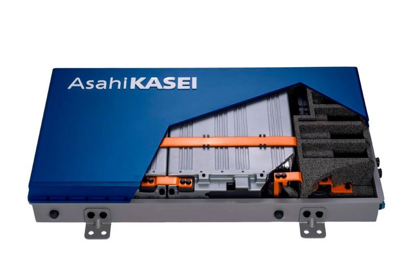Mock-up einer Lithium-Ionen-Batterie von Asahi Kasei. (Bild:  Asahi Kasei)