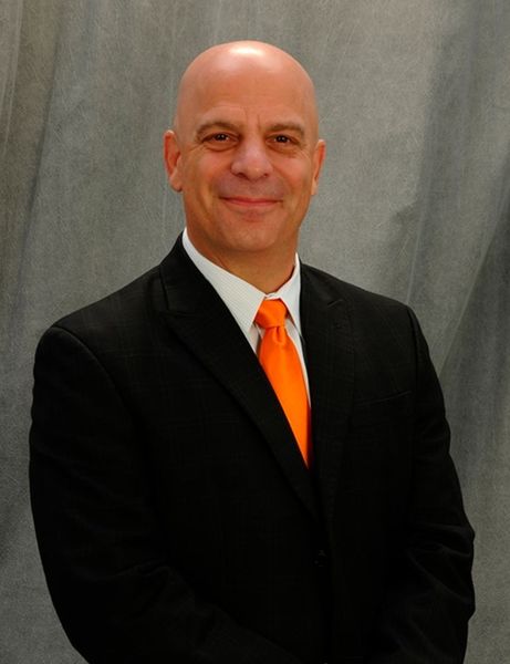 „Roboter arbeiten mit höchster Präzision und werden - mit dem Internet der Dinge (IoT) vernetzt -eine Schlüsselrolle in neuen digitalen Fertigungsumgebungen spielen 