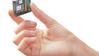 Der Gold Twitter mit 80 Ampere von Elmo Motion Control wird als der kleinste STO-zertifizierte Servoantrieb vorgestellt. (ZOHARON/Elmo Motion Control)