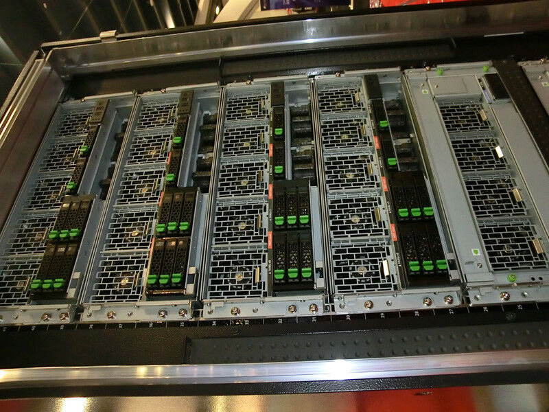 Abbildung 10: Auch die neuen Fujisu-Rechner gehören in ein Rack. Erfahrungen mit dem Bau nimmt Fujisu aus dem Supercomputer-Projekt 