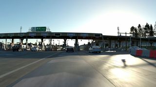 Lichtreflexionen beeinträchtigen das Kamerabild. Der Einfluss muss bei ADAS-Systemen berücksichtigt und getestet werden. (Bild: rFpro)