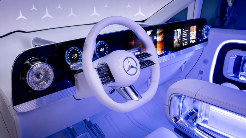 Mercedes-Benz präsentiert auf der Auto Shanghai eine futuristische Van-Studie, die Mobilität in ein multisensorisches Erlebnis für anspruchsvolle Passagiere verwandelt.(Bild:  Mercedes-Benz AG)