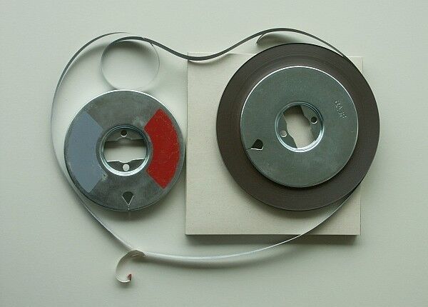 Magnetband für Magnettonaufzeichnung auf den in der Rundfunk-Studiotechnik üblichen Metallwickelkernen (Bobby) (DRA)