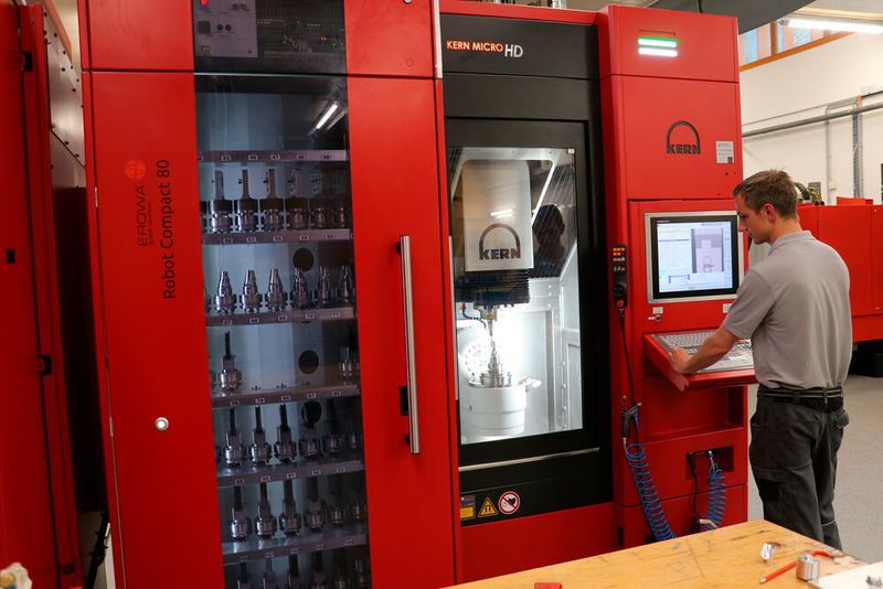 According to Innerbichler’s Jochen Fill, programming is quick and easy. In addition, all programs from the Kern Micro could be transferred directly to the Kern Micro HD. (Kern Microtechnik )