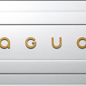 Jaguar erfindet sich neu – unter anderem mit einem deutlich veränderten Schriftzug.(Bild:  Jaguar)