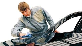 Firmenindividuelle, sichere und robuste Arbeitsschutzkleidung. (Archiv: Vogel Business Media)