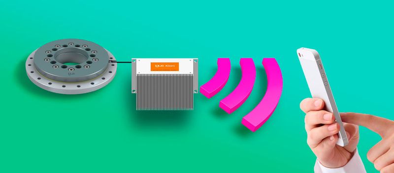 Die schmier- und wartungsfreien Polymer-Rundtischlager (PRT) von Igus werden bevorzugt in Anlagen eingesetzt, in denen große Robustheit und Belastbarkeit gefordert sind. Um einen Ausfall der Lager und einen ungeplanten Anlagenstillstand zu vermeiden, hat das Unternehmen das intelligente Isense PRT entwickelt. Dieses misst mit einem Sensor den Abrieb des Lagers und zeigt dem Anwender einen erforderlichen Austausch rechtzeitig an. Mit dem smarten Rundtischlager baut das Unternehmen seine Isense Produktfamilie weiter aus mit dem Ziel der vorausschauenden Wartung. Igus auf der SPS IPC Drives 2017: Halle 4, Stand 310 (Bild: Igus)