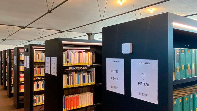 In der Bibliothek der TU Chemnitz ist bereits eine Testanlage der Navigation installiert.  (Bild: privat / TU Chemnitz)