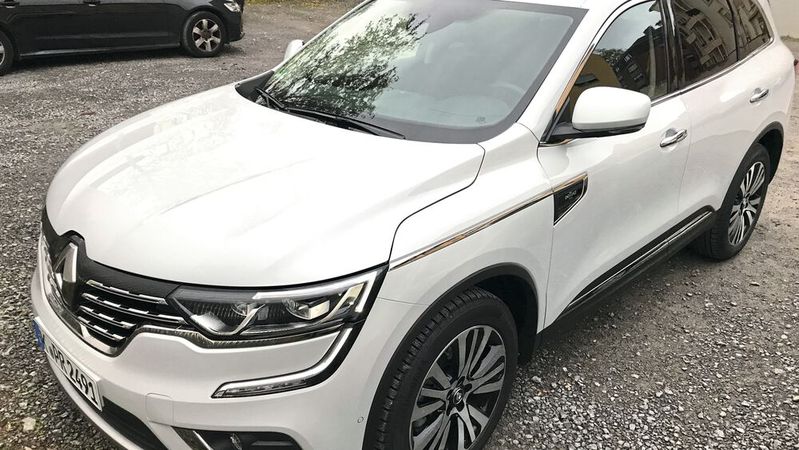 Ein weiteres Mal hat das KBA die Fronthaube des Renault Koleos im Blick.(Bild:  Christian Otto)