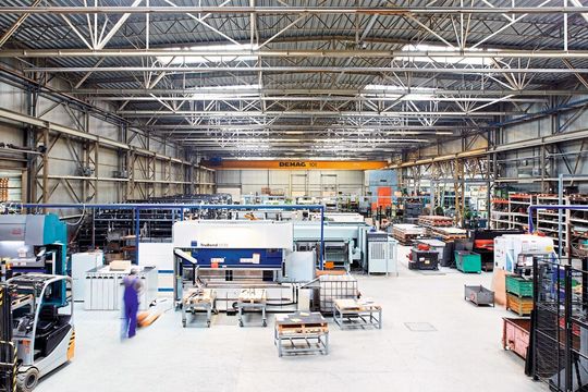 Blick in die Fertigung bei Shoptec.(Bild:  Shoptec)