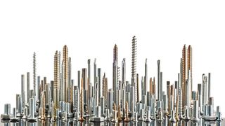 Effektive Abwehr: Manchmal kann es schon reichen, besondere Schrauben zu verwenden, um das eigene Produkt zu schützen. (Bild: ©Georgi Roshkov - stock.adobe.com)