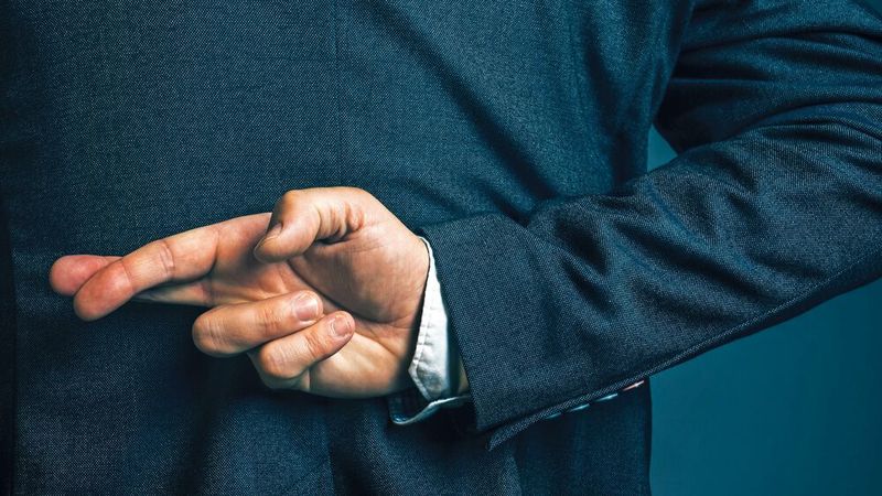 Auf Grundlage eines Letter of Intent sollten Händler keine unüberlegten Entscheidungen treffen. Diese Erklärung ist rechtlich nicht bindend.(Bild:  © Bits and Splits - adobe.stock.com)