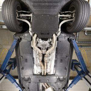 Motorraumverkleidungen sowie Tank- und Tunnelabdeckungen aus endlosfaserverstärkten, thermoplastischen Verbundwerkstoffen der Marke Tepex