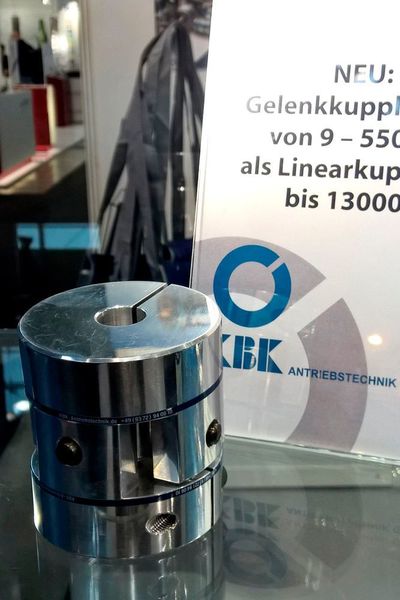 KBK Antriebstechnik präsentierte seine neue Produktlinie an Gelenkkupplungen. Damit können hohe Radial- und Winkelversätze bei niedrigsten Rückstellkräften kompensiert werden.  (S.Häuslein/konstruktionspraxis)
