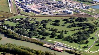 To better serve its customers in North and Latin America, the global chemical company Oxea has started basic engineering for a 2-Ethylhexanol (2-EH) and a Propanol unit at its world-scale production plant at Bay City, Texas. (Picture: Oxea)