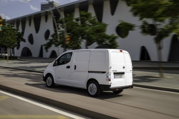 Der elektrische Kleintransporter Nissan e-NV200 verbindet das Beste aus zwei Welten (Nissan)