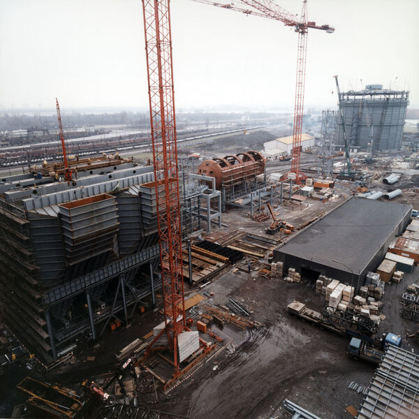 ... zuletzt wurde 2001 eine neue Stahlentgasungsanlage in Betrieb genommen. (Bild: Thyssen-Krupp)