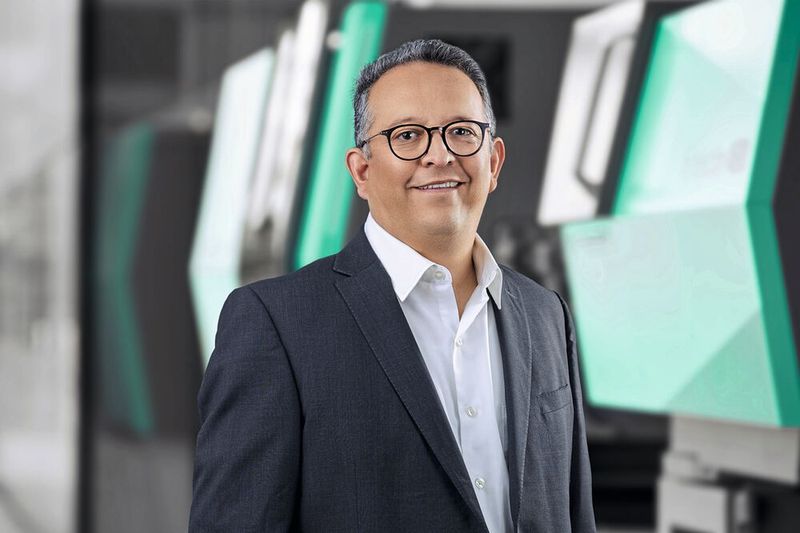 Neuer Geschäftsführer in Mexiko: Mario Rodriguez Navarro ist neuer Geschäftsführer der Arburg-Niederlassung in Querétaro, Mexiko. Seit Juli 2023 hat er die Leitung der Tochtergesellschaft übernommen. Mexiko ist für Arburg ein Markt mit großem Potenzial, da die gesamte Region bereits stark von Automotive und Medizintechnik geprägt ist.  (Bild: © ARBURG)