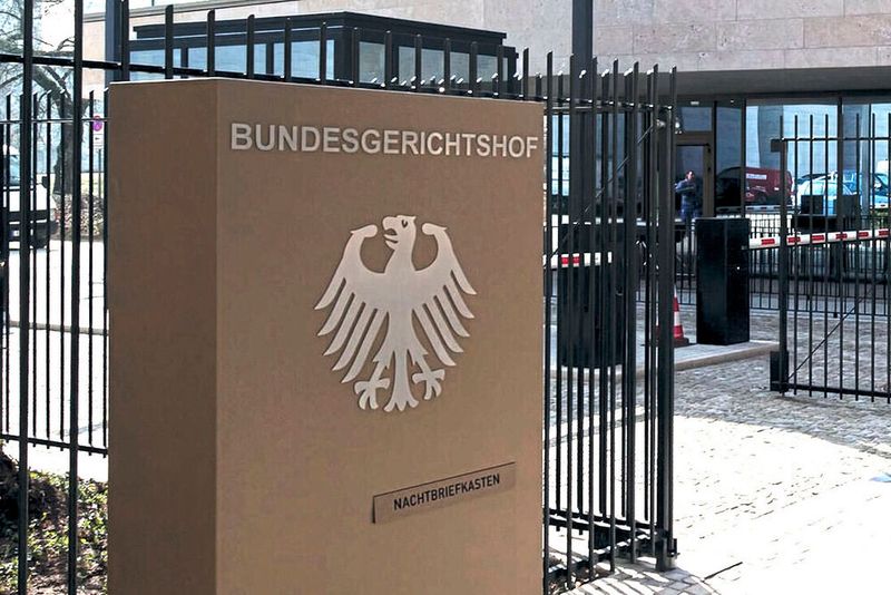 Ist ein Neuwagen nicht in Ordnung, kann der Käufer in den ersten zwei Jahren grundsätzlich frei wählen, ob er eine Nachbesserung möchte oder den Austausch des Autos.(Bild:  BGH)