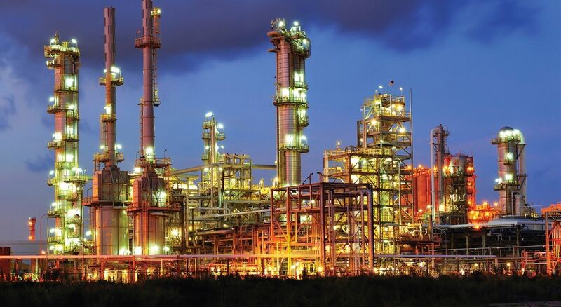 As per the Indian Petroleum and Natural Gas Statistics 2013–14, the total refining capacity of India is estimated to increase to 307.4 MMT in 2016–17. (Source: depositphotos.com)