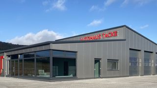 autohaus-tacke-ausstellungshalle---werkstatthalle (HaCoBau Hallen und Container Systeme GmbH)