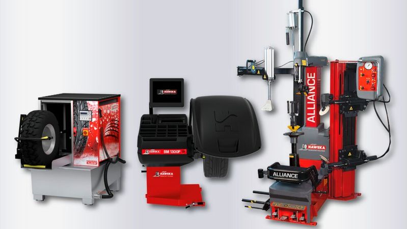 Zum Paket gehören die Radwaschmaschine 4x4 HP, die Auswuchtmaschine BM 1300 P und die Montiermaschine Jet Alliance.(Bild:  Haweka)