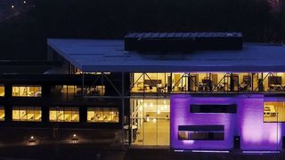 Im Technologiepark Diepenbeek entstand ein hochmodernes Schulungszentrum. Die Gebäudeautomation integriert Gebäudetechnik, Mediensteuerung und industrielle Kommunikation auf einer PC-basierten Steuerungsplattform – ganz nach den Prinzipien von Industrie 4.0 (Limtec+, Belgien)