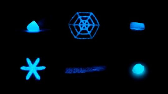 These soft, living materials glow in response to mechanical stress, such as compression, stretching or twisting. These soft, living materials glow in response to mechanical stress, such as compression, stretching or twisting.