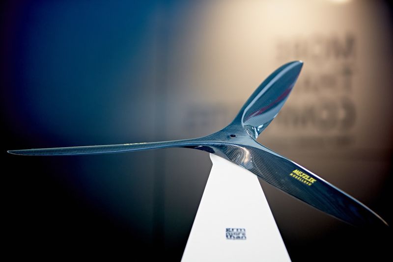 Neue Klebstoffe für Rotorblätter, automatisierte Fertigungsprozesse zur Schichtung von NCF-Lagen und innovative PET-Schäume für mehr Formstabilität: Die diesjährige «Composites Europe» präsentiert Lösungen für die Windenergiebranche. (Bild: Reed Exhibitions)