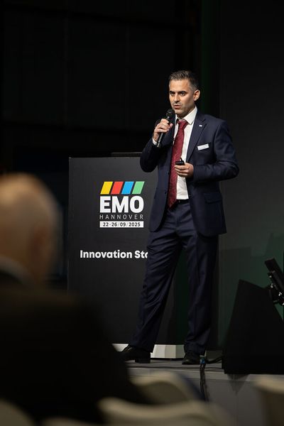 Adrien Rodrigues, Business Support Manager Charmilles, während der Preisverleihung des «Green Impact Award». (Bild: copyright by thomas kunz)