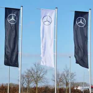 ... in elf Monaten Bauzeit die neue Mercedes-Niederlassung entstanden.(Foto:  Michel)