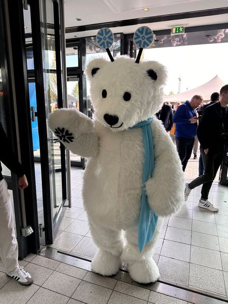 Ob dem Snowflake Bär auch mal kalt ist. (Bild: Vogel IT-Medien GmbH)