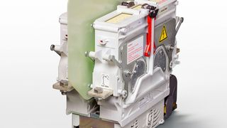 Die CT-Leistungsschütze sind ausgelegt für eine Nennbetriebsspannung von 1,5 kV bis 3 kV und Dauerströme bis 1100 A. (Schaltbau)