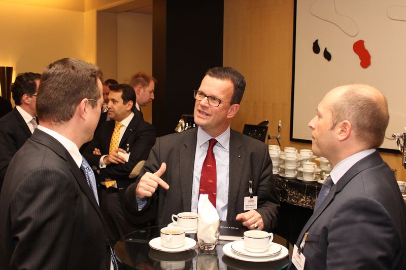 v. l. Martin Greiwe (Geschäftsführer, Ratiodata IT-Lösungen & Services GmH), Stephan Wippermann (Vice President Geschäftspartnerorganisation DACH, IBM) und Andreas Wenninger (Member of Executive Board, SYNAXON AG) (Bild: IT-BUSINESS)