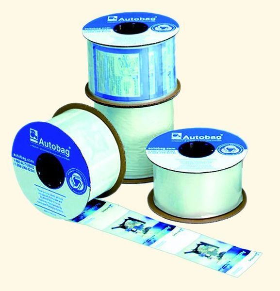 Rollen- oder Kettenbeutel sind zwar in den verschiedensten Formaten, Ausführungen und Materialien erhältlich, jedoch exakt auf die Verpackungsmaschinen, in denen sie verarbeitet werden, abgestimmt. Bild: Automated Packaging Systems (Archiv: Vogel Business Media)