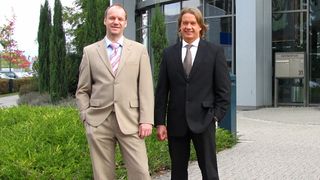 Die beiden Gründer und Geschäftsführer der NIR-Online GmbH: Tomas Qvarfort (links) und Thomas Schneider (rechts). (Bild: NIR-Online)