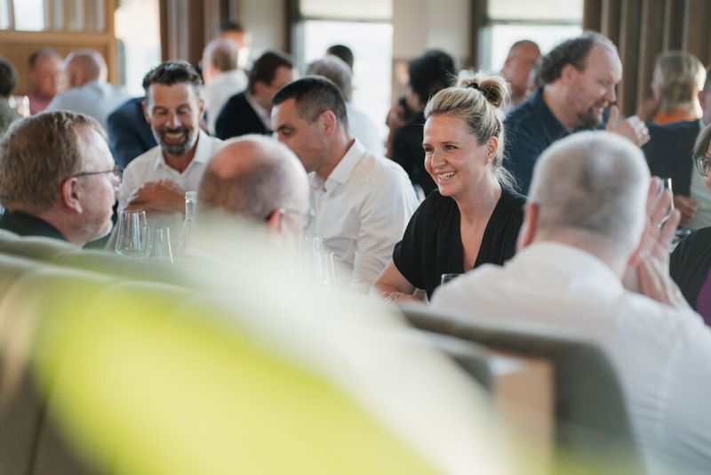 Ausklang des ersten Veranstaltungstages beim Abendessen ... (©Manuel Emme Fotografie)