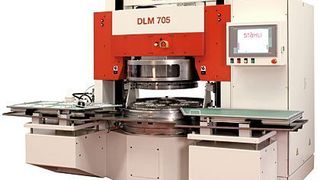 Flachhonmaschine DLM 705 zur Feinstbearbeitung von Stanzteilen. Bilder: Stähli (Archiv: Vogel Business Media)