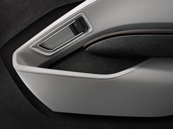 Das BMW i3 Concept Coupé ist das erste vollständig vernetzte Elektrofahrzeug der Welt (BMW Group)